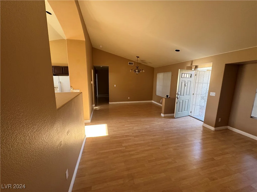 1531 Singing Bird, North Las Vegas, NV 89031