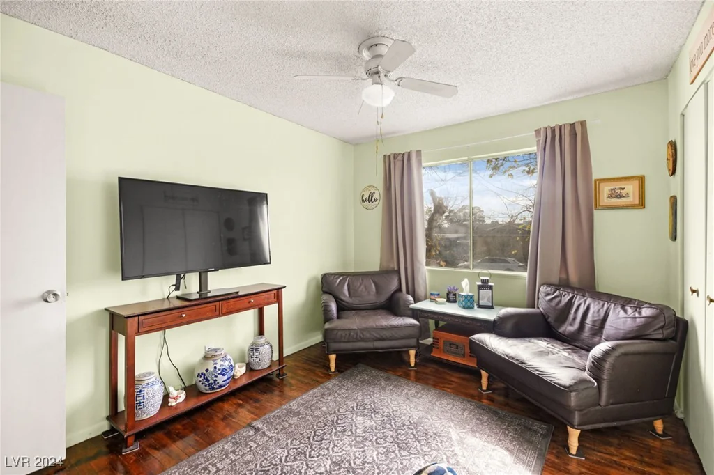 6220 Rassler, Las Vegas, NV 89107