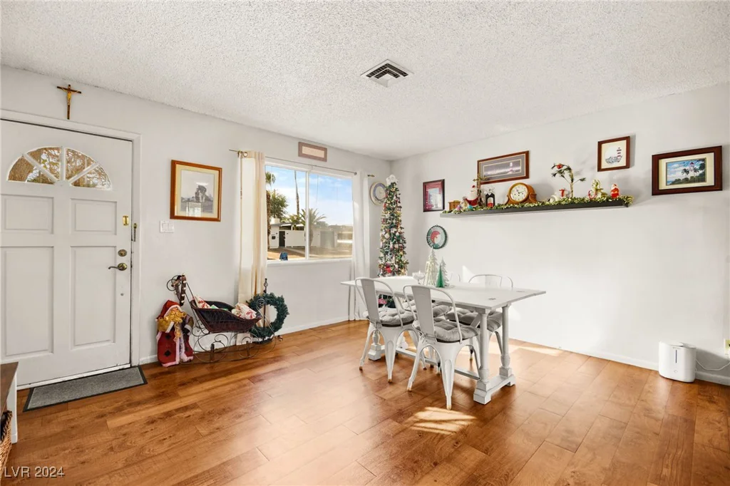 6220 Rassler, Las Vegas, NV 89107