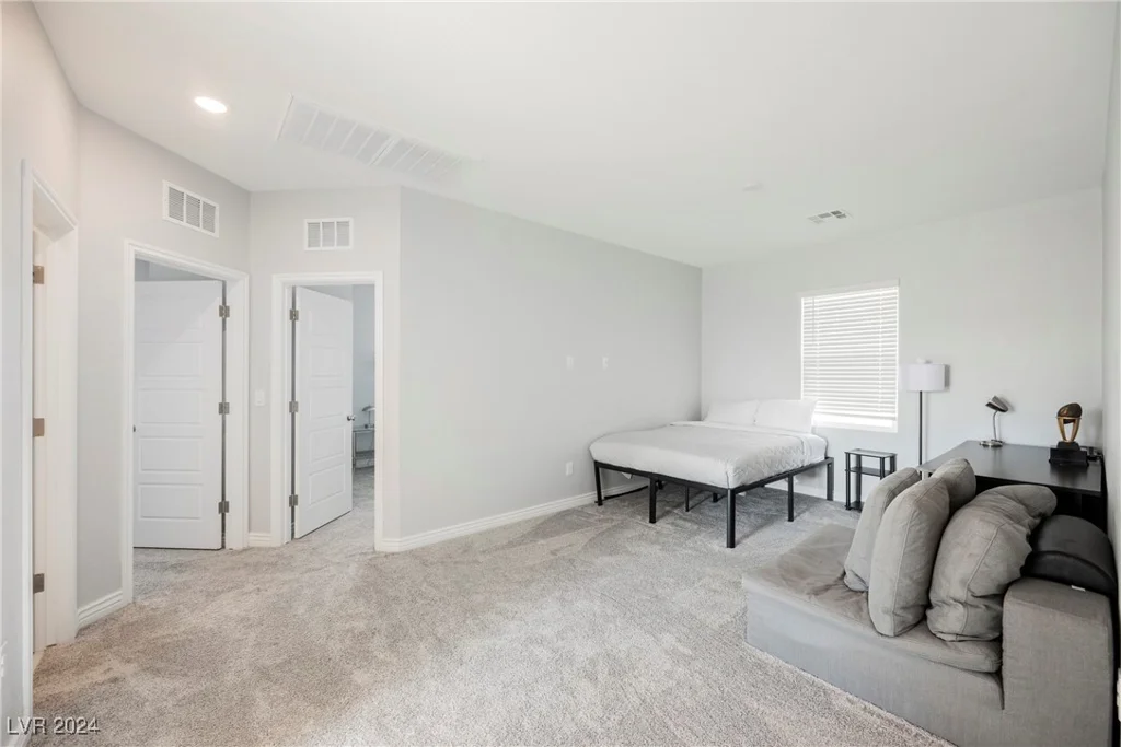 9998 Caton, Las Vegas, NV 89141