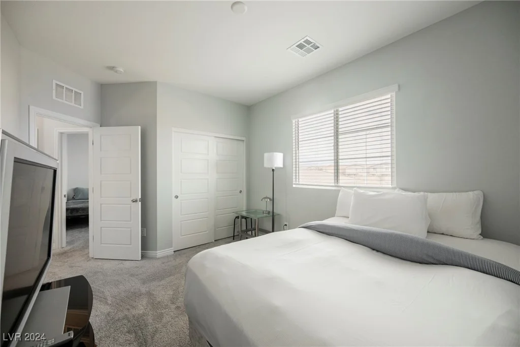 9998 Caton, Las Vegas, NV 89141