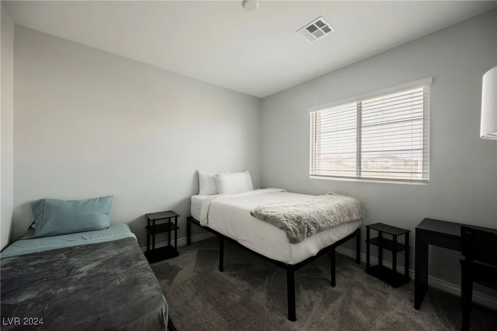 9998 Caton, Las Vegas, NV 89141