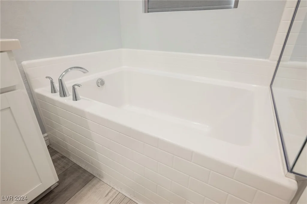 9998 Caton, Las Vegas, NV 89141
