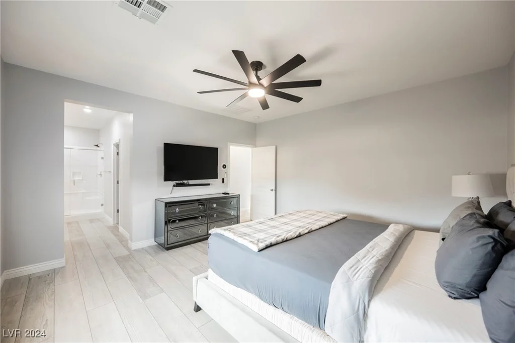 9998 Caton, Las Vegas, NV 89141