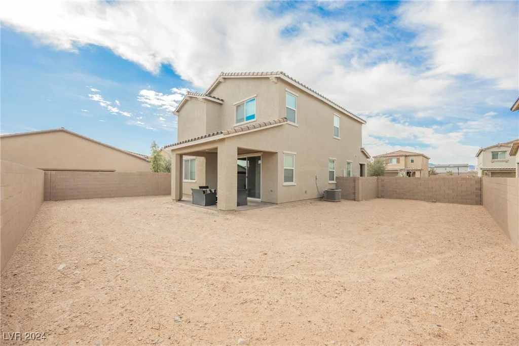 9998 Caton, Las Vegas, NV 89141