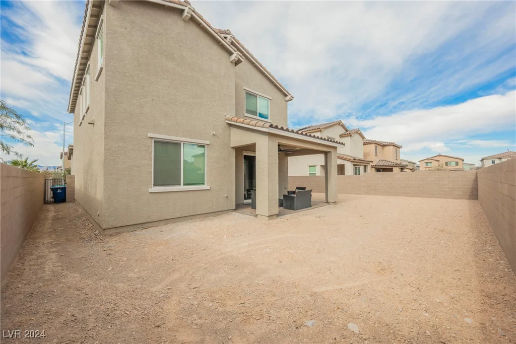 9998 Caton, Las Vegas, NV 89141