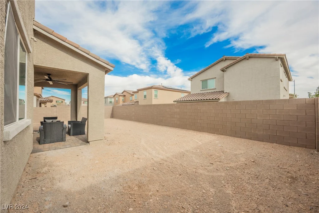 9998 Caton, Las Vegas, NV 89141