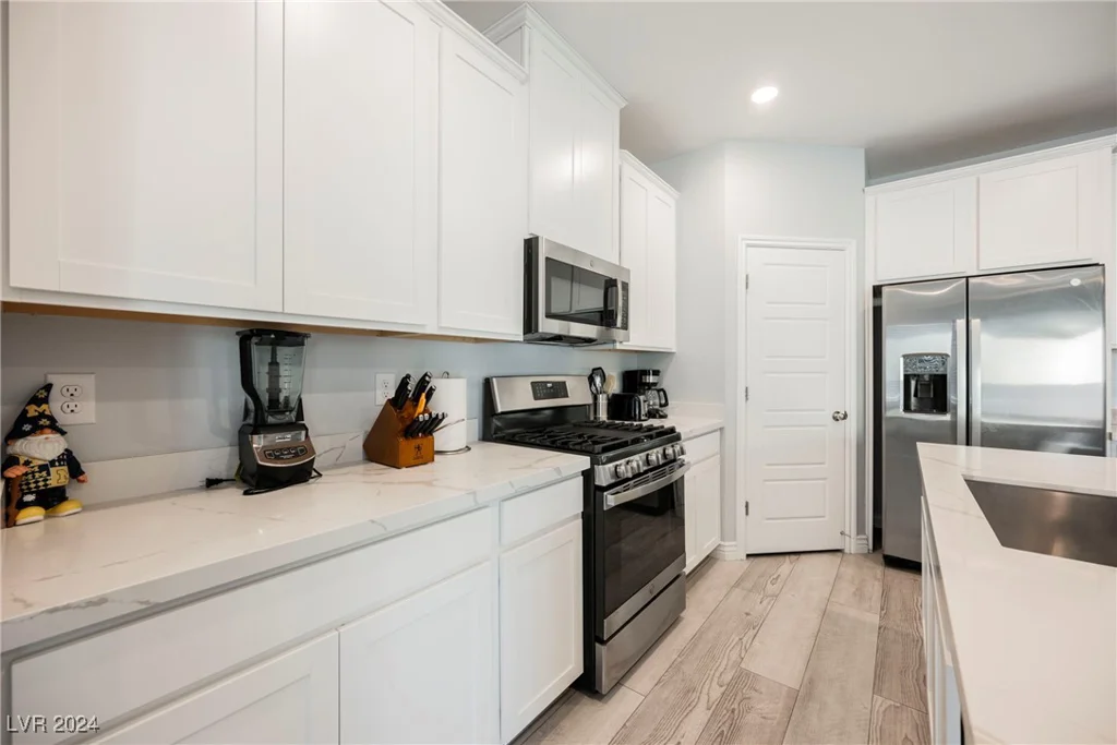 9998 Caton, Las Vegas, NV 89141