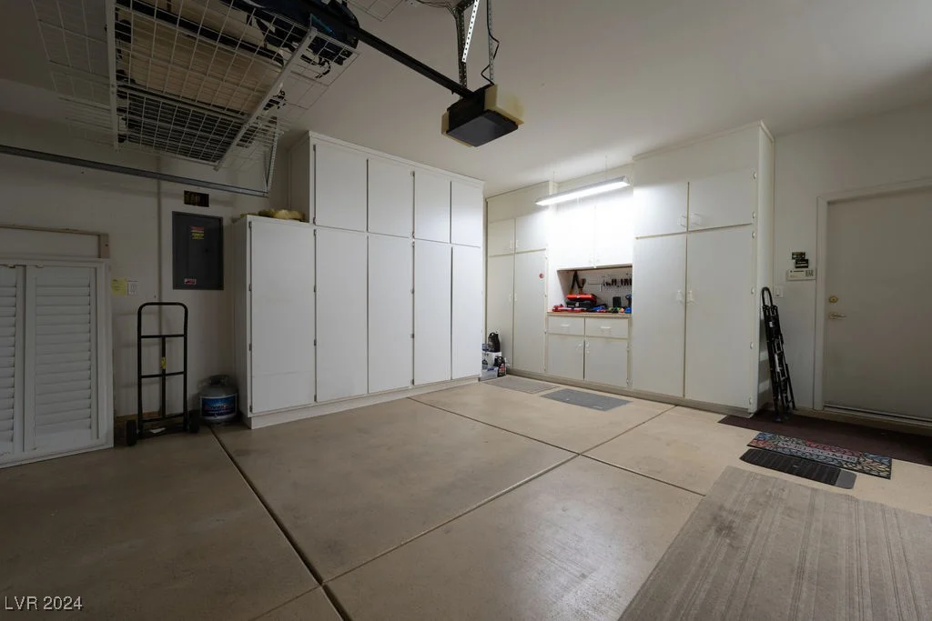2835 Somerset Springs, Henderson, NV 89052