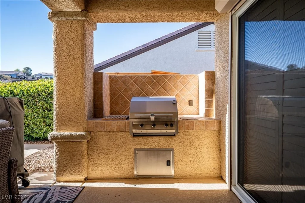2835 Somerset Springs, Henderson, NV 89052