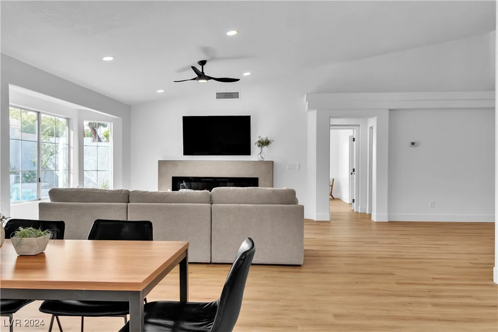 2405 Alpine Meadows, Henderson, NV 89074