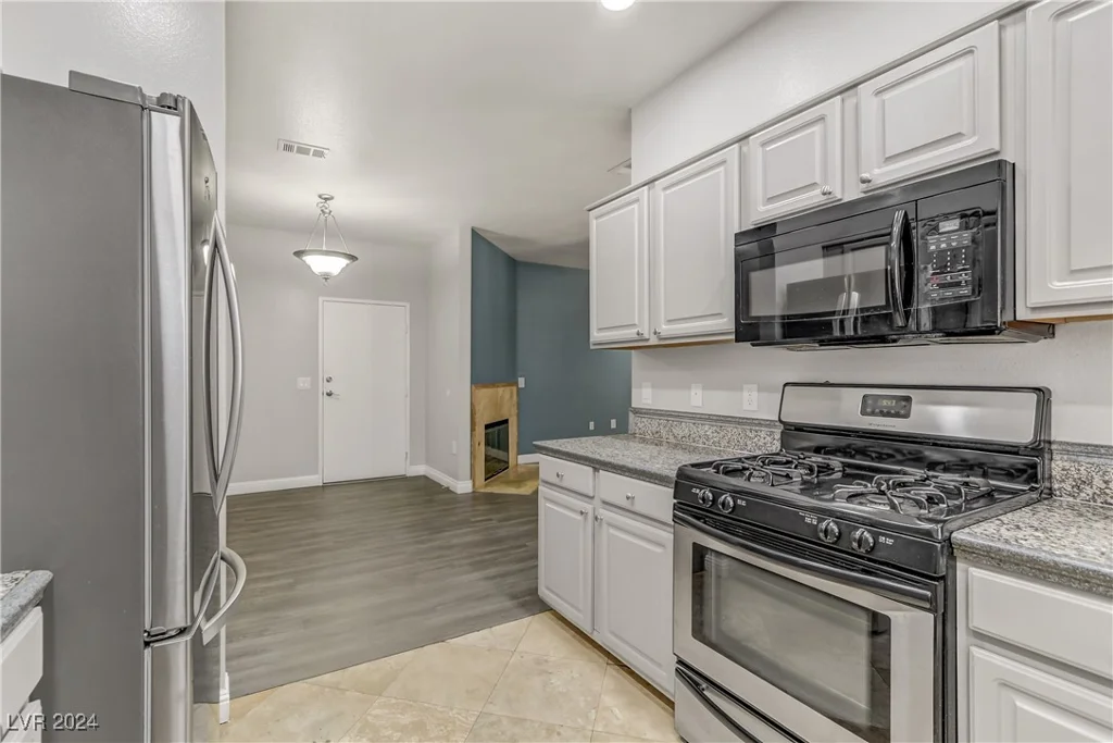 5250 Rainbow, Las Vegas, NV 89118
