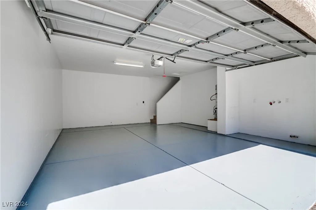 5250 Rainbow, Las Vegas, NV 89118