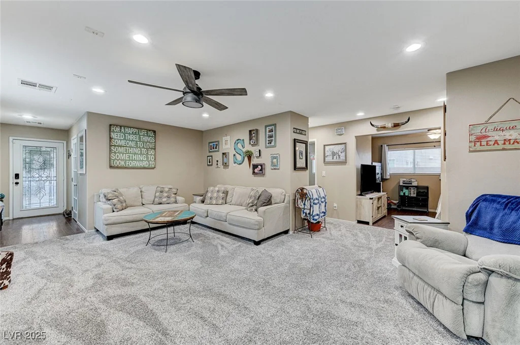 6341 Haleh, Las Vegas, NV 89141