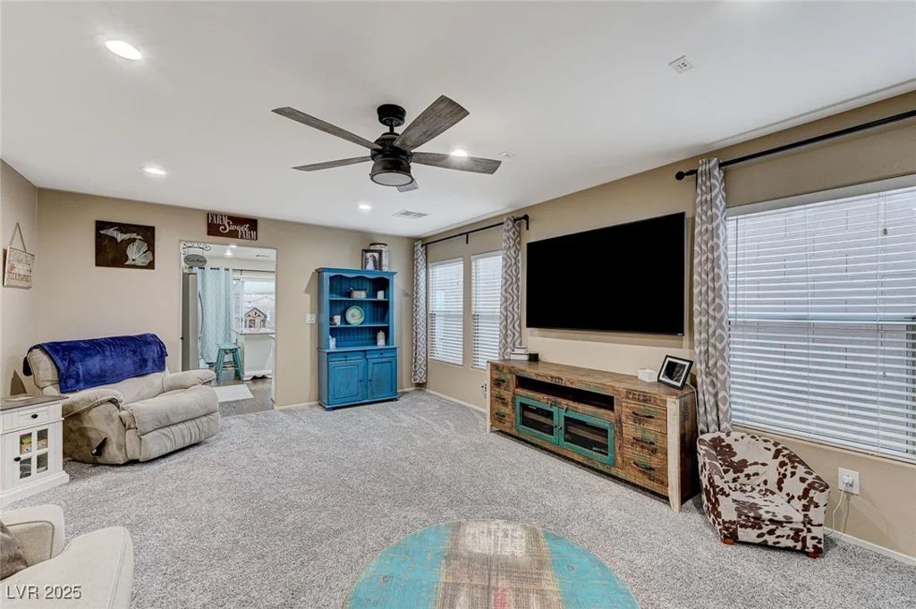 6341 Haleh, Las Vegas, NV 89141