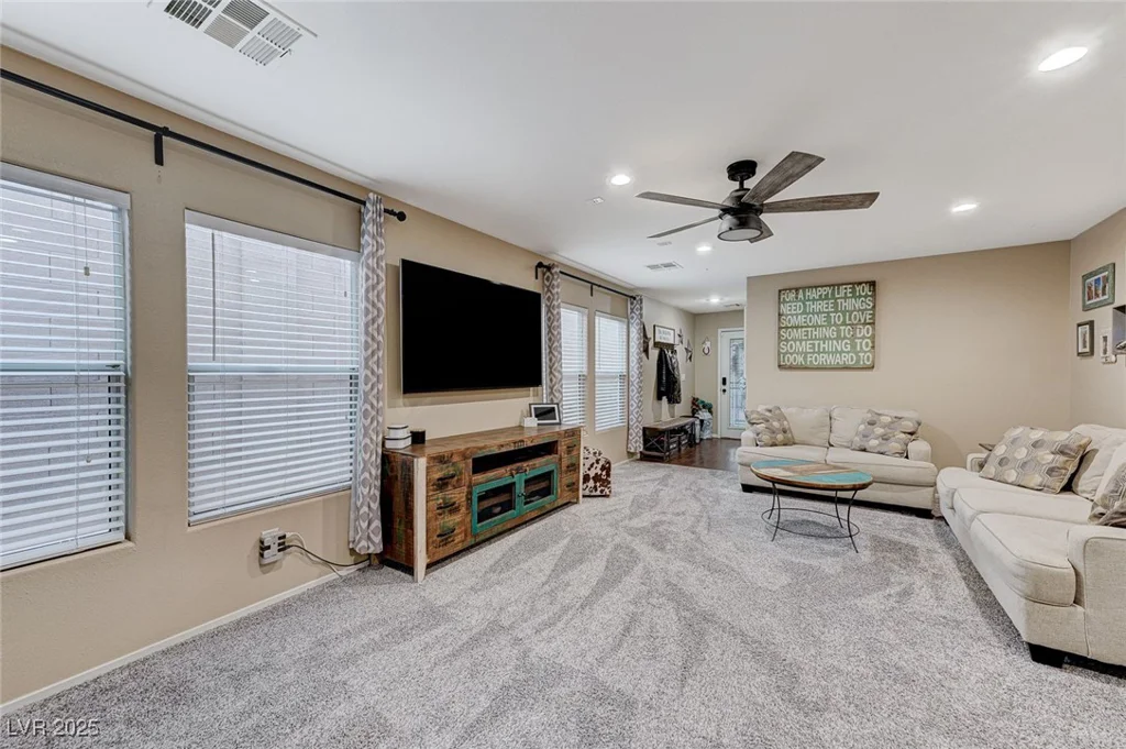 6341 Haleh, Las Vegas, NV 89141