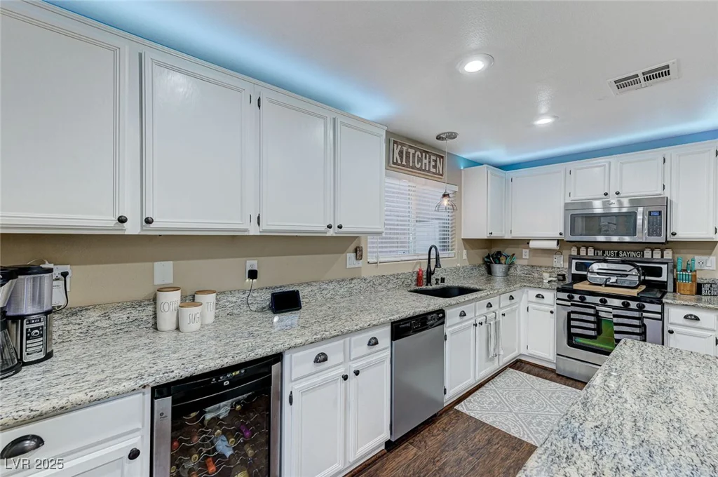 6341 Haleh, Las Vegas, NV 89141