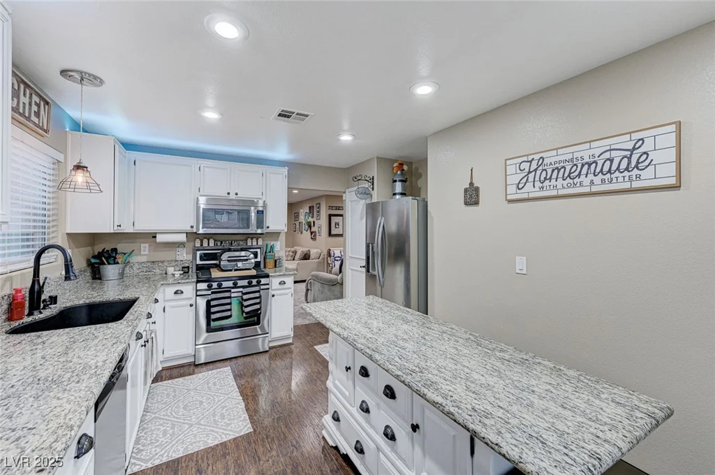 6341 Haleh, Las Vegas, NV 89141