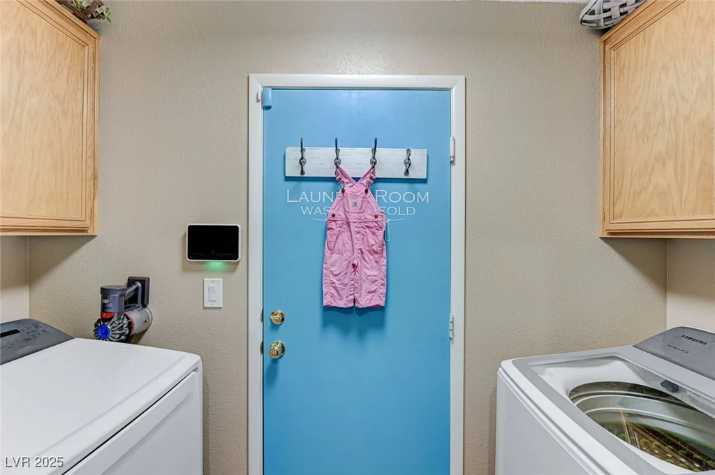 6341 Haleh, Las Vegas, NV 89141