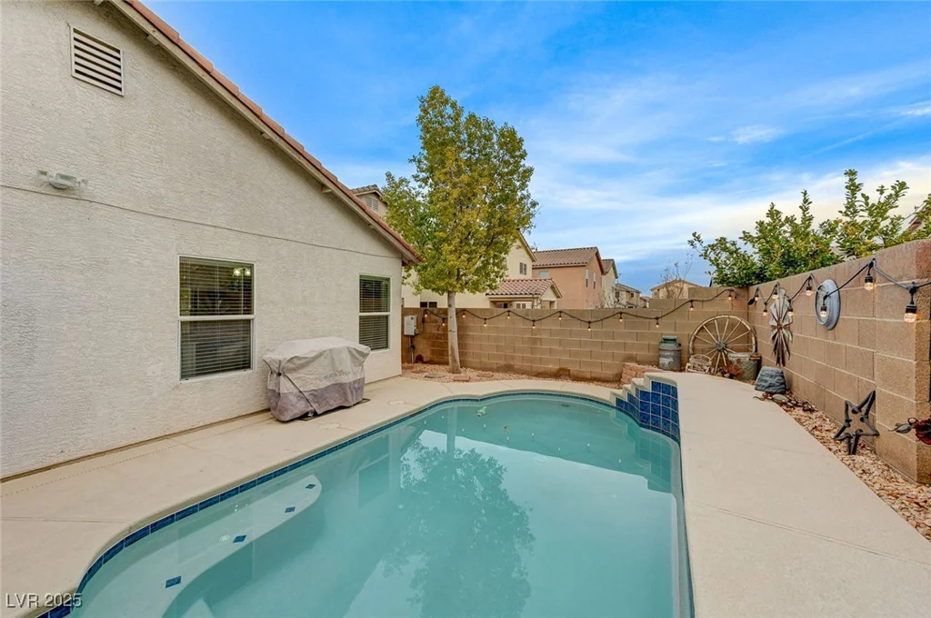 6341 Haleh, Las Vegas, NV 89141