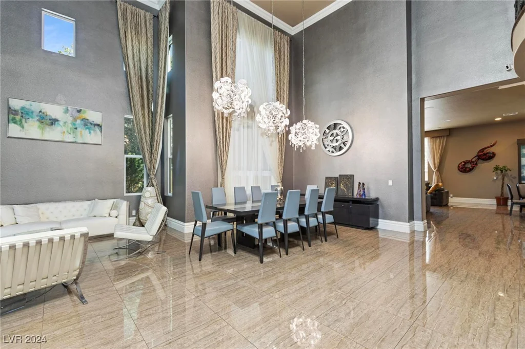 1504 Castle Wall, Las Vegas, NV 89117