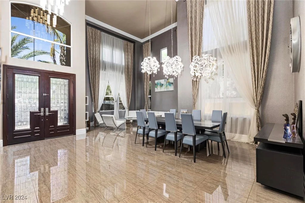 1504 Castle Wall, Las Vegas, NV 89117