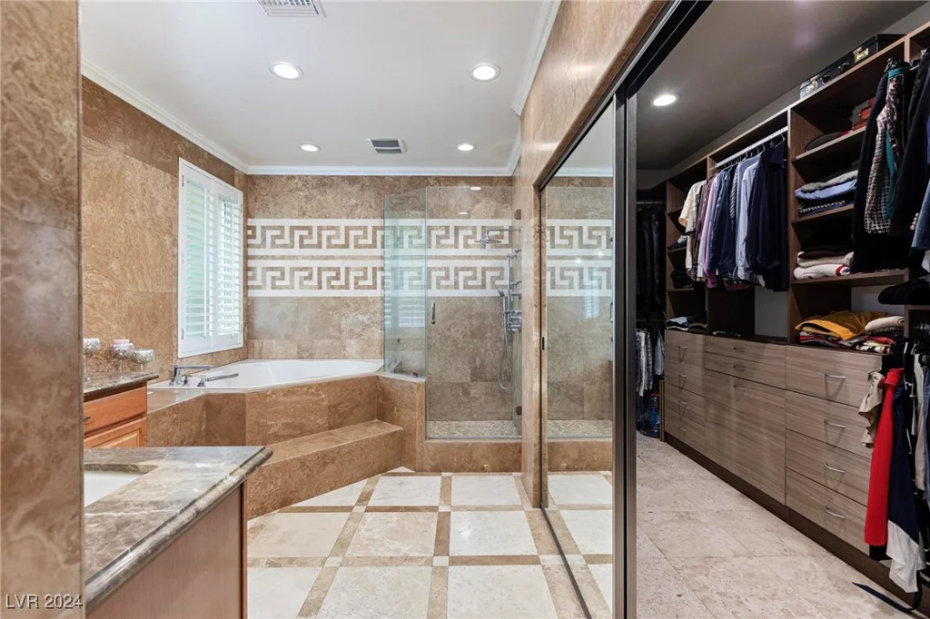 1504 Castle Wall, Las Vegas, NV 89117
