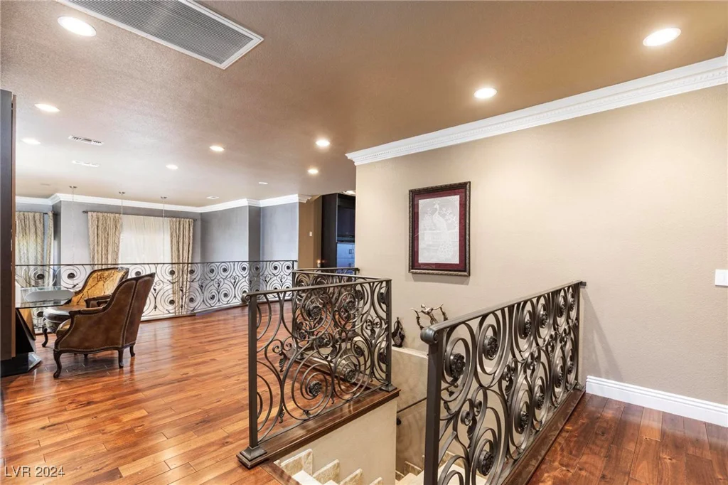 1504 Castle Wall, Las Vegas, NV 89117