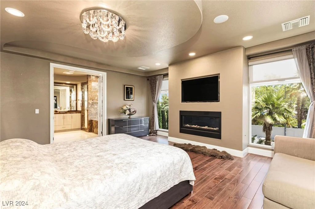 1504 Castle Wall, Las Vegas, NV 89117