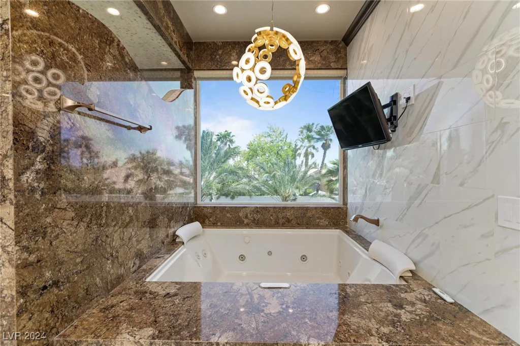 1504 Castle Wall, Las Vegas, NV 89117