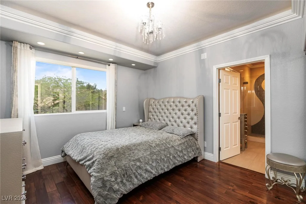 1504 Castle Wall, Las Vegas, NV 89117