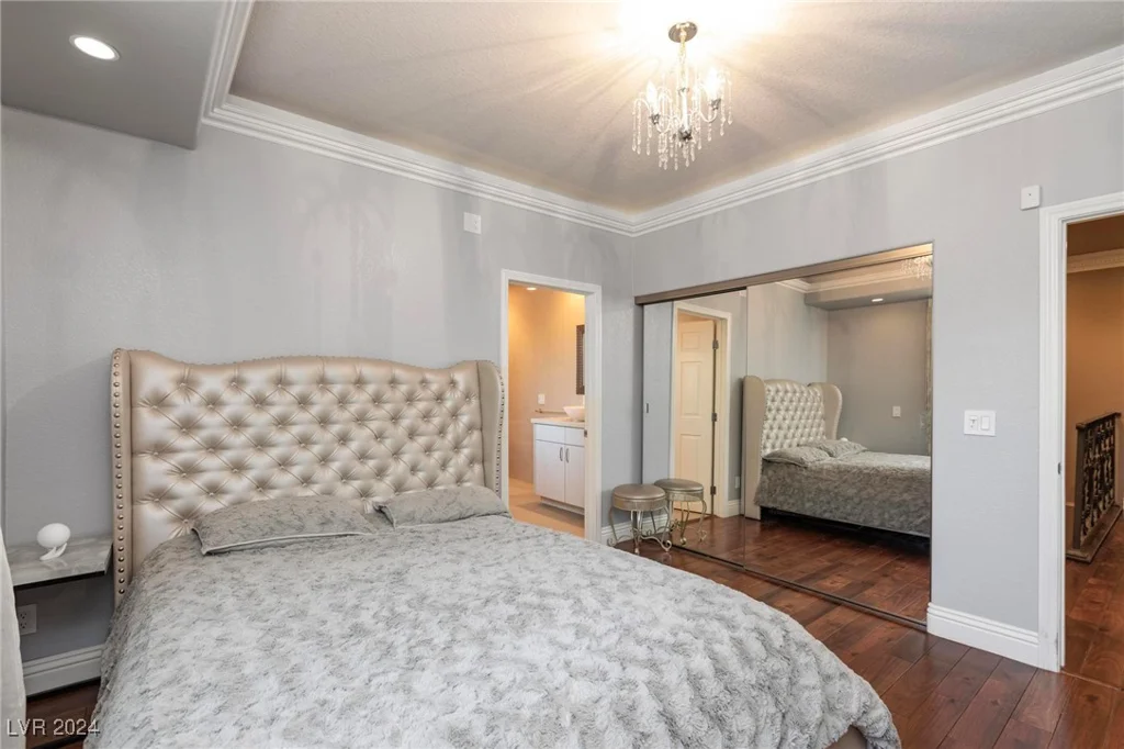 1504 Castle Wall, Las Vegas, NV 89117