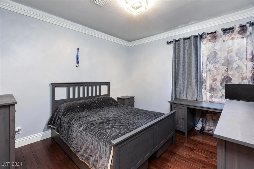 1504 Castle Wall, Las Vegas, NV 89117