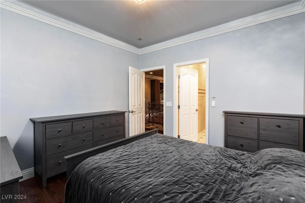 1504 Castle Wall, Las Vegas, NV 89117
