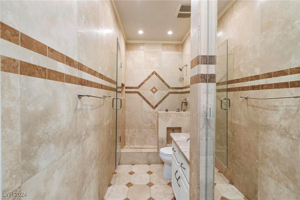 1504 Castle Wall, Las Vegas, NV 89117