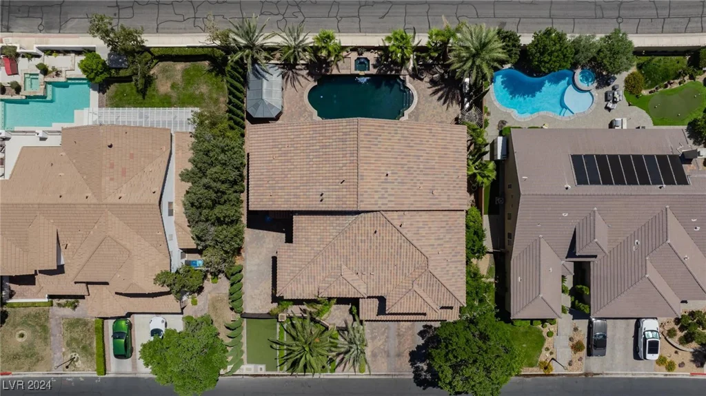 1504 Castle Wall, Las Vegas, NV 89117