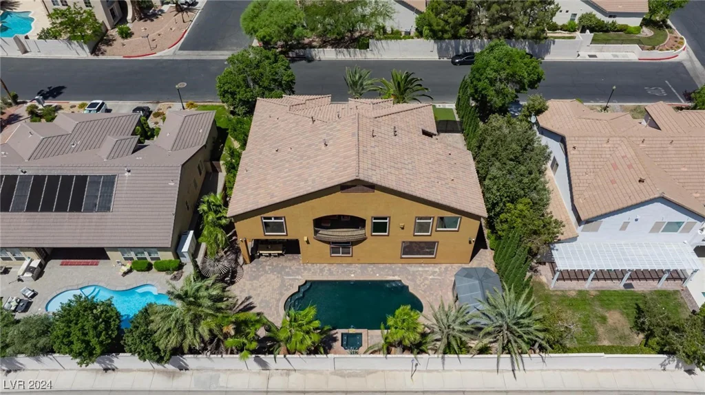 1504 Castle Wall, Las Vegas, NV 89117