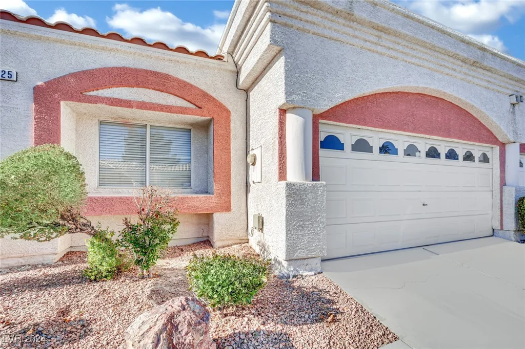 5125 Briar Meadow, Las Vegas, NV 89118