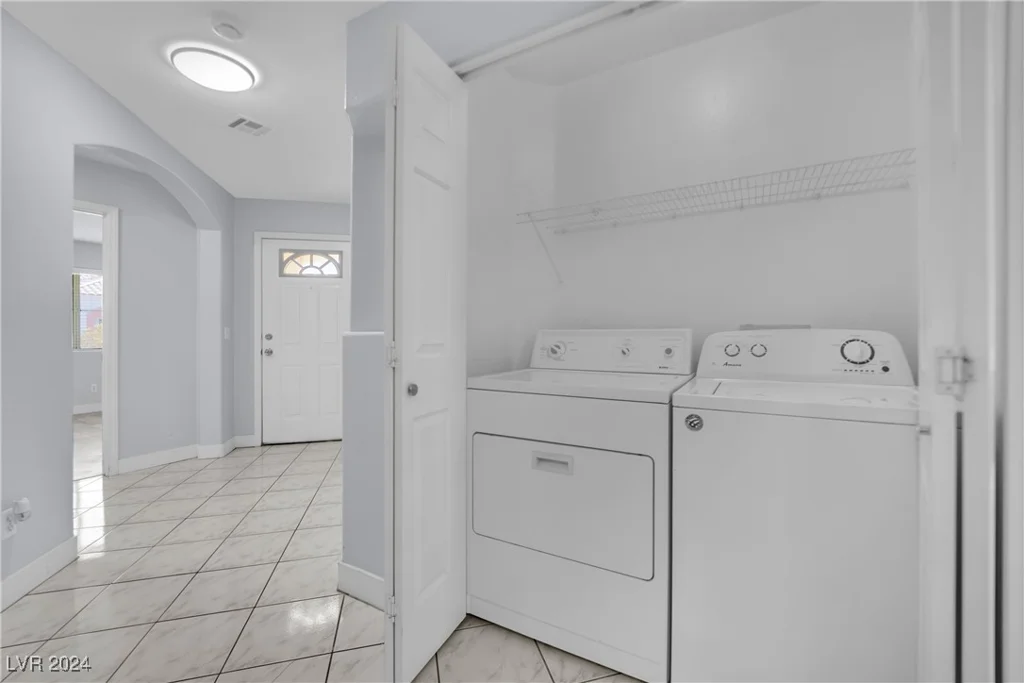 5125 Briar Meadow, Las Vegas, NV 89118