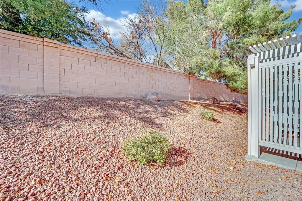 5125 Briar Meadow, Las Vegas, NV 89118