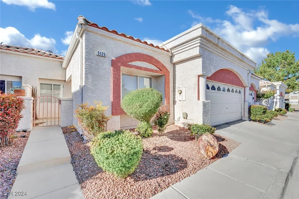 5125 Briar Meadow, Las Vegas, NV 89118