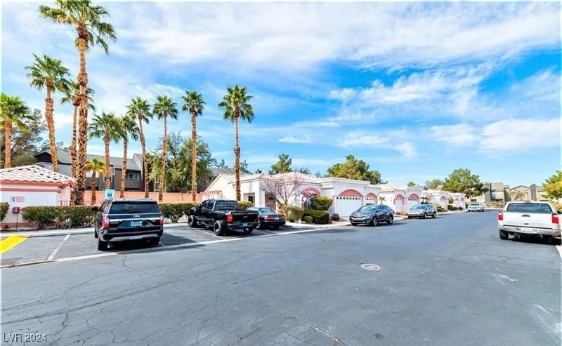 5125 Briar Meadow, Las Vegas, NV 89118