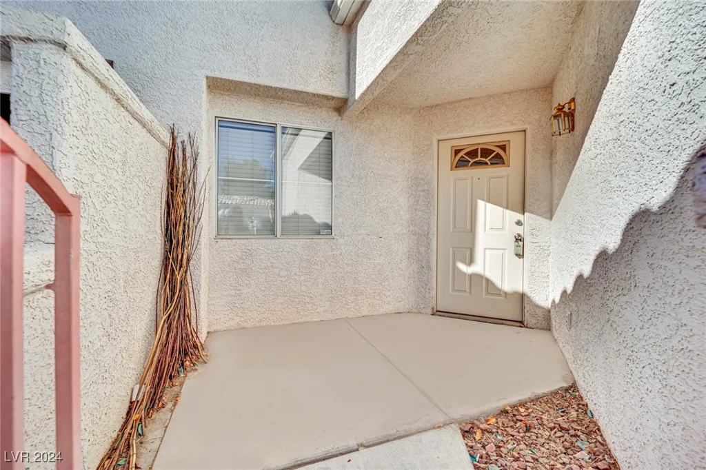 5125 Briar Meadow, Las Vegas, NV 89118