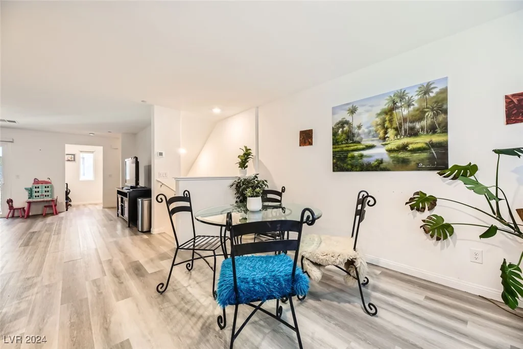 12322 Dusk Blue, Las Vegas, NV 89183