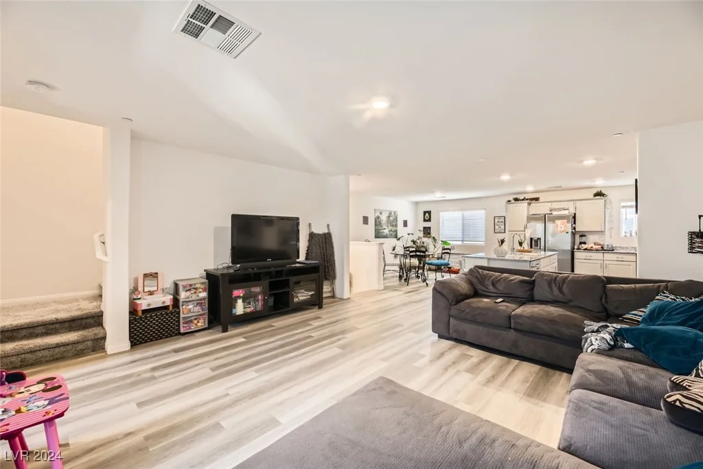 12322 Dusk Blue, Las Vegas, NV 89183