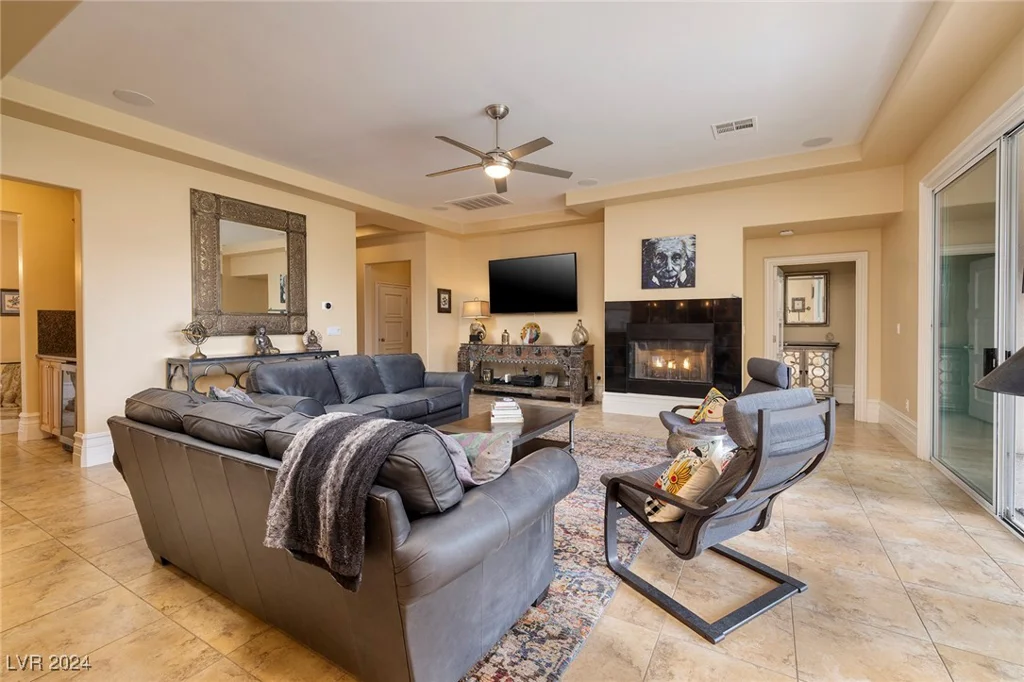 448 Punto Vallata, Henderson, NV 89011