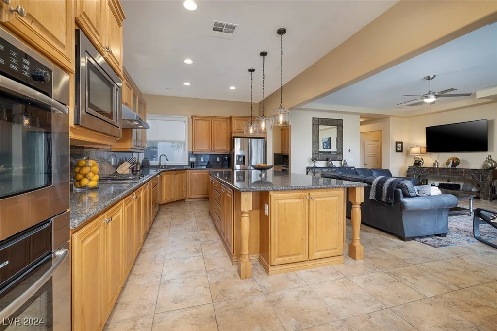 448 Punto Vallata, Henderson, NV 89011