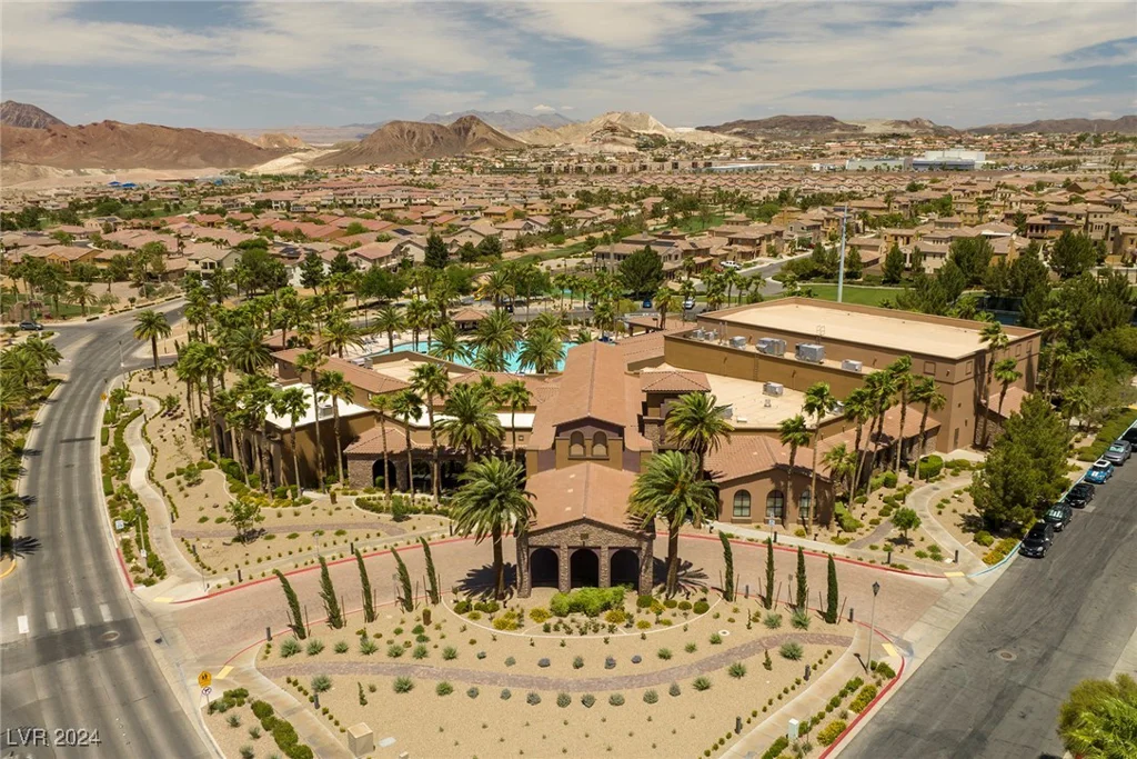 448 Punto Vallata, Henderson, NV 89011