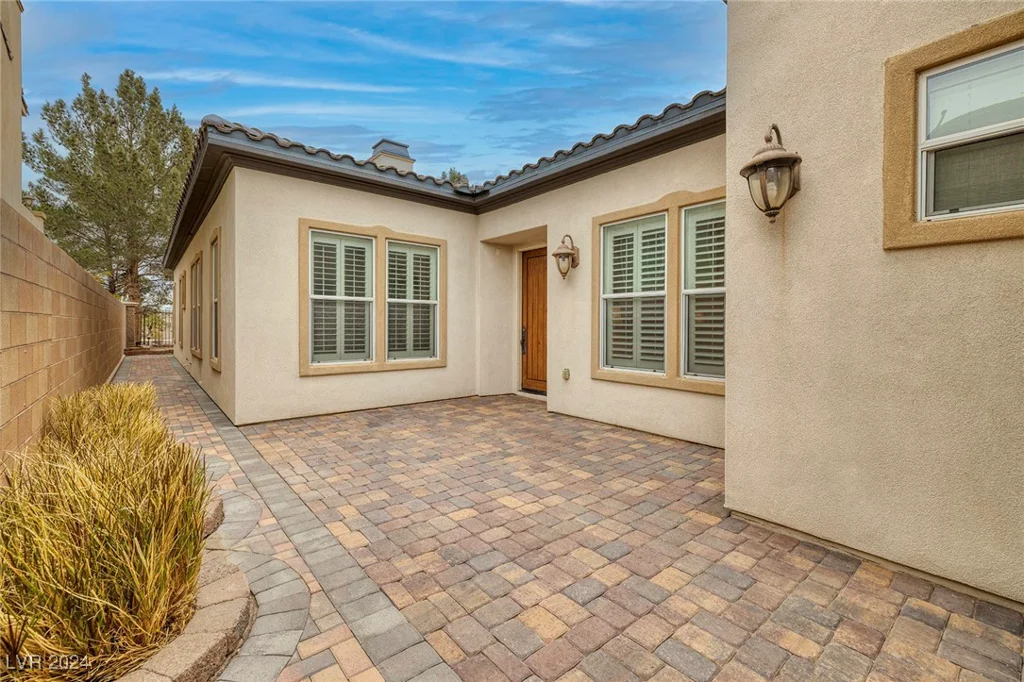 448 Punto Vallata, Henderson, NV 89011