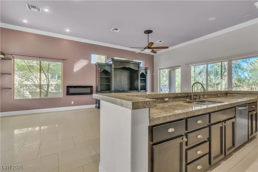 120 Emerald Dunes, Henderson, NV 89052